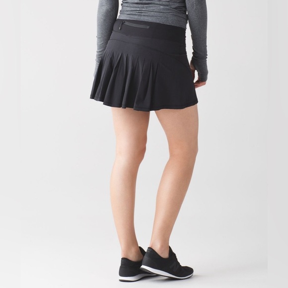 lululemon circuit breaker skirt - Picture 2 of 7